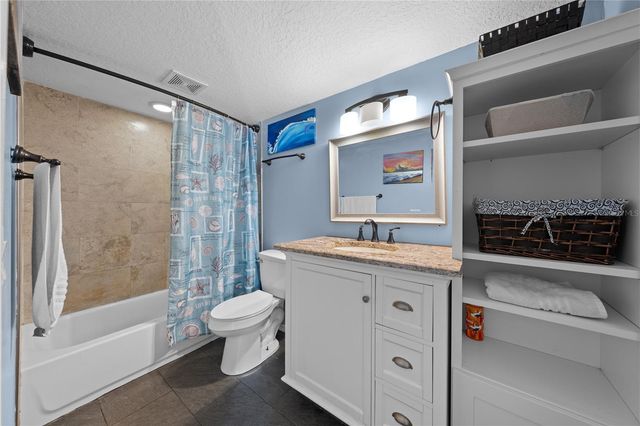 200 RAINTREE COURT, St Cloud, FL 34771