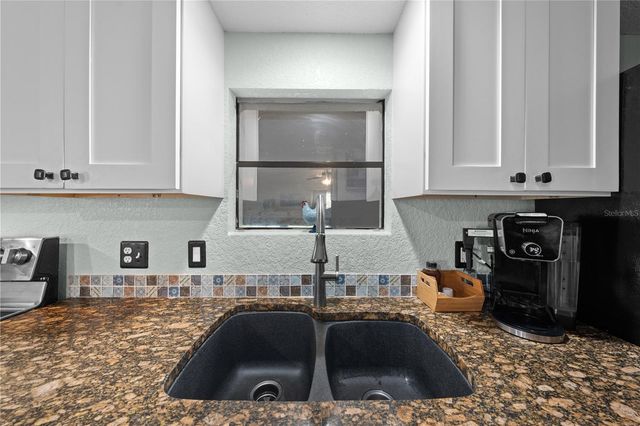 200 RAINTREE COURT, St Cloud, FL 34771