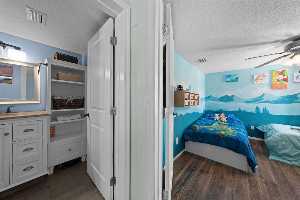 Image 11 of property listing at 200 RAINTREE COURT, St Cloud, FL 34771