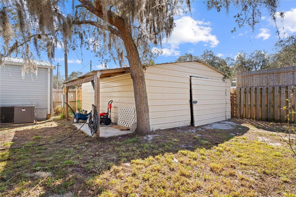 Image 39 of property listing at 200 RAINTREE COURT, St Cloud, FL 34771