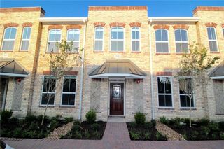 209 Lily Lane, Lewisville, TX 75057