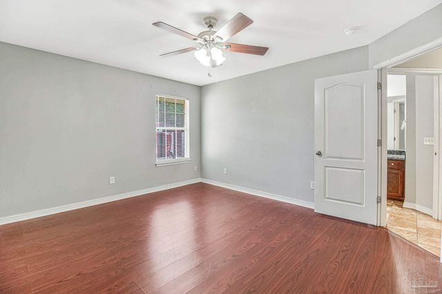 8786 Prowler Ct, Pensacola, FL 32506