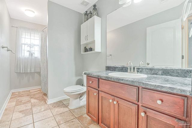 8786 Prowler Ct, Pensacola, FL 32506