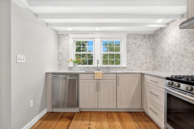 9 Cross Street, Westborough, MA 01581