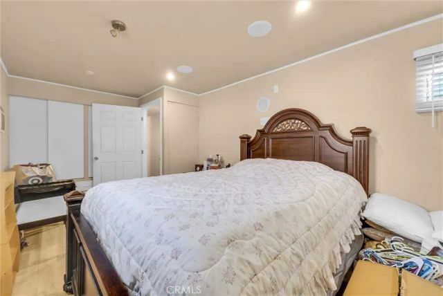 210 Dresden Ave North, Santa Ana, CA 92703