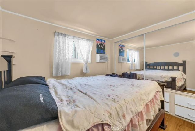 210 Dresden Ave North, Santa Ana, CA 92703