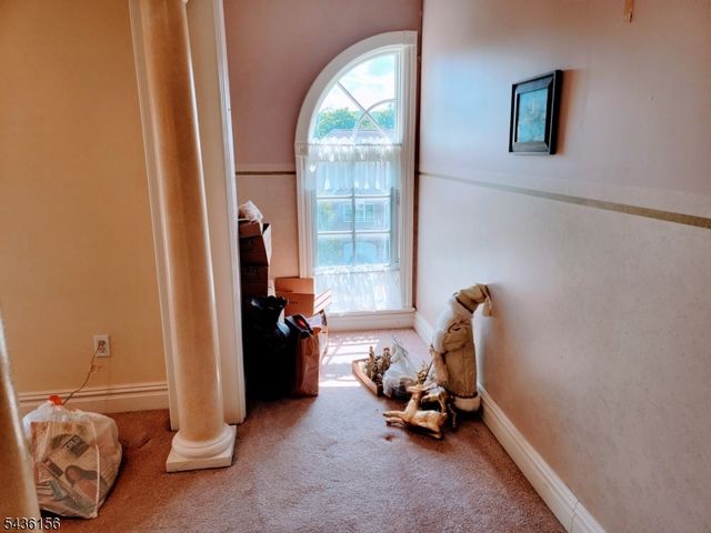 40 Schmidt Cir, Watchung Boro, NJ 07069