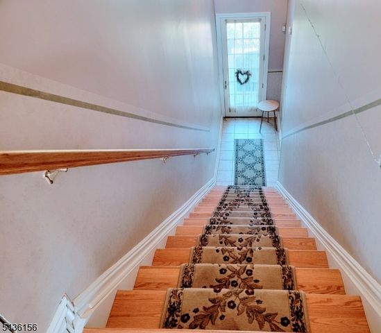 40 Schmidt Cir, Watchung Boro, NJ 07069