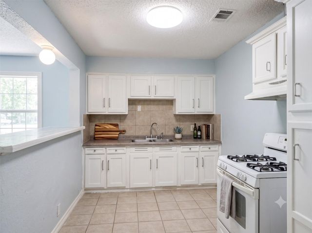 5135 Balkin Street, Houston, TX 77021