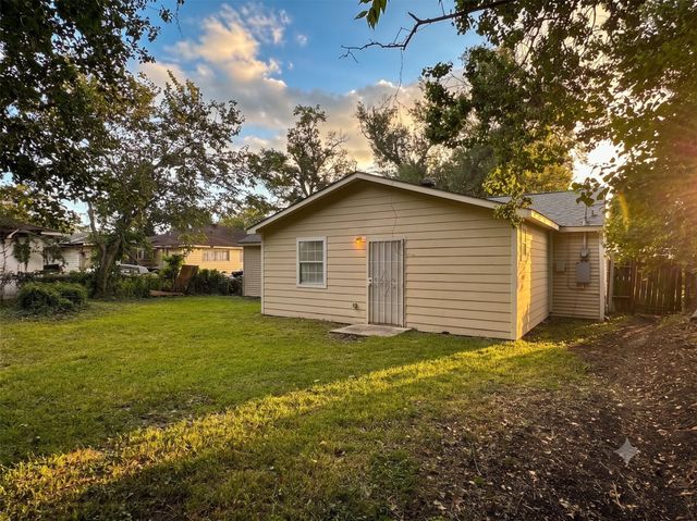 5135 Balkin Street, Houston, TX 77021