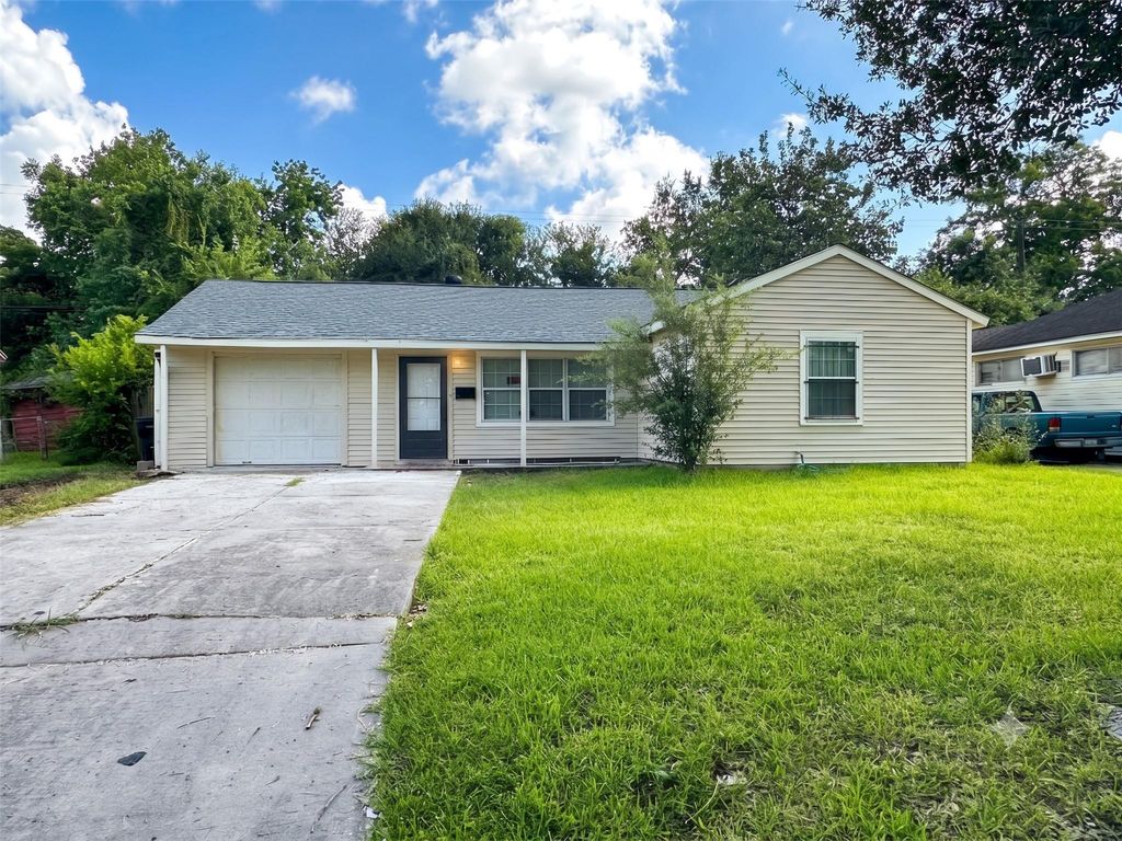 5135 Balkin Street, Houston, TX 77021