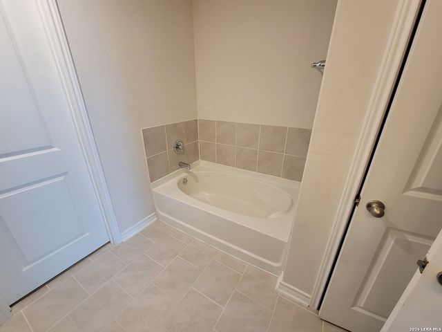 1737 Rocky Rise, San Antonio, TX 78245