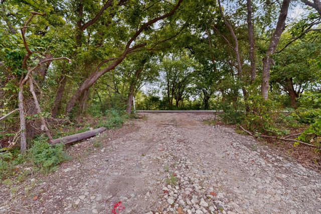 2600 W Main Street, Lancaster, TX 75146