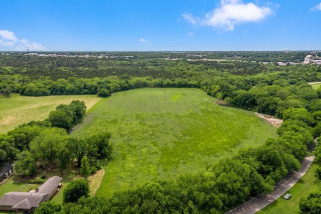 2600 W Main Street, Lancaster, TX 75146