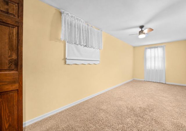 156 Fossil Cove Lane, Wilmington, IL 60481