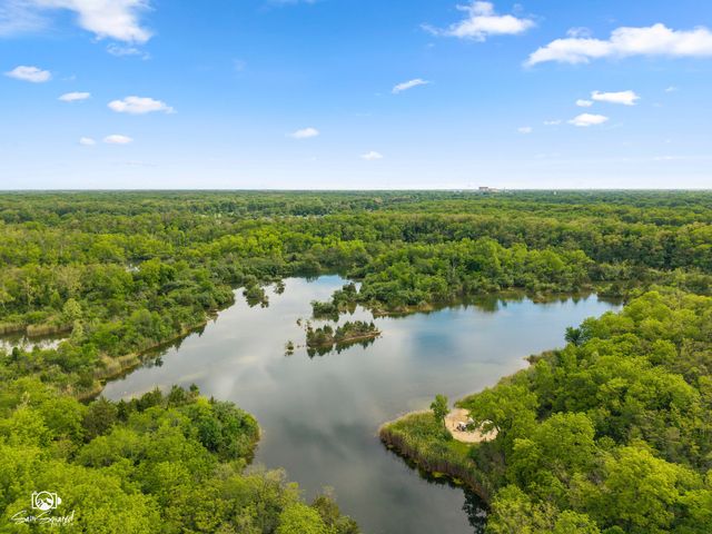 156 Fossil Cove Lane, Wilmington, IL 60481