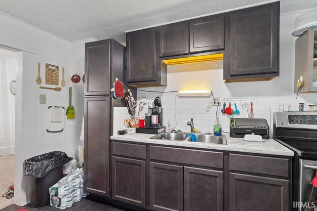 301 S Washington Street, Pierceton, IN 46582