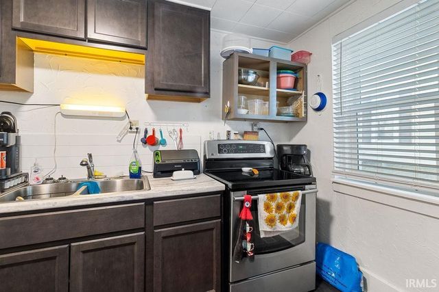 301 S Washington Street, Pierceton, IN 46582