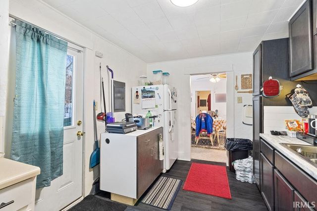 301 S Washington Street, Pierceton, IN 46582