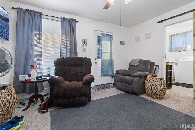 301 S Washington Street, Pierceton, IN 46582