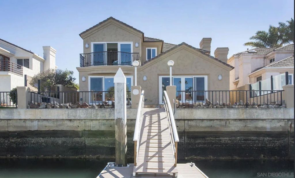 48 Spinnaker Way, Coronado, CA 92118