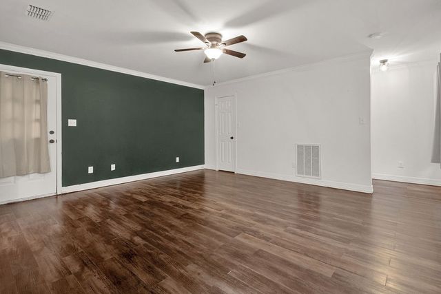 105 Grass Knoll Drive, Hideaway, TX 75771