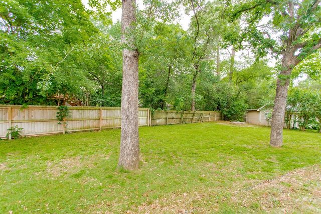 105 Grass Knoll Drive, Hideaway, TX 75771