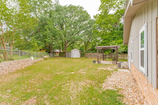 105 Grass Knoll Drive, Hideaway, TX 75771