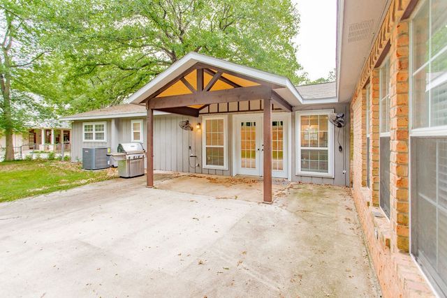 105 Grass Knoll Drive, Hideaway, TX 75771