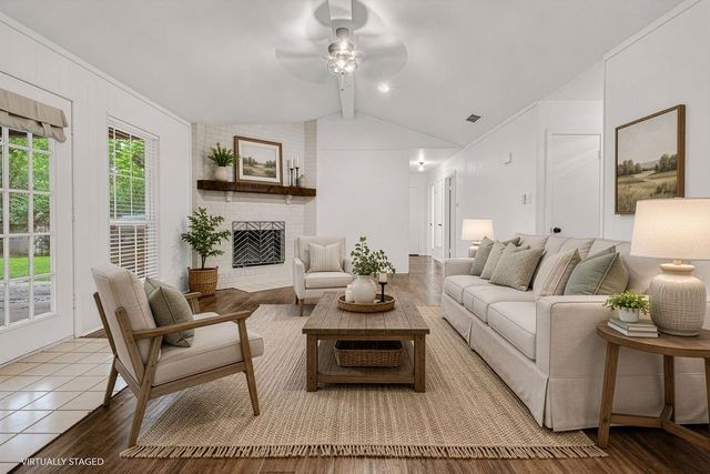 105 Grass Knoll Drive, Hideaway, TX 75771
