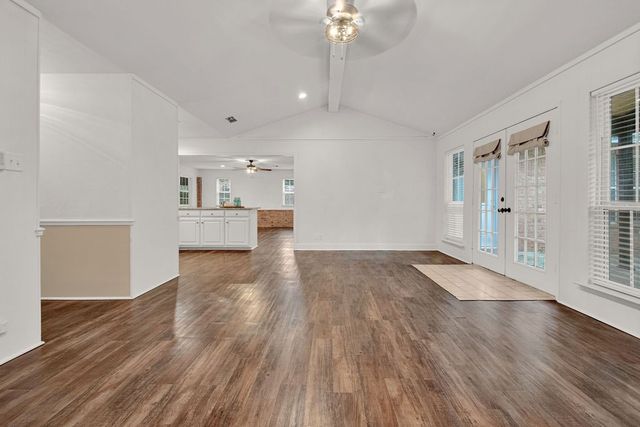 105 Grass Knoll Drive, Hideaway, TX 75771