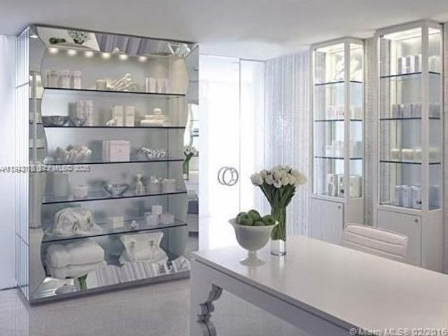 1100 West Avenue 415, Miami Beach, FL 33139
