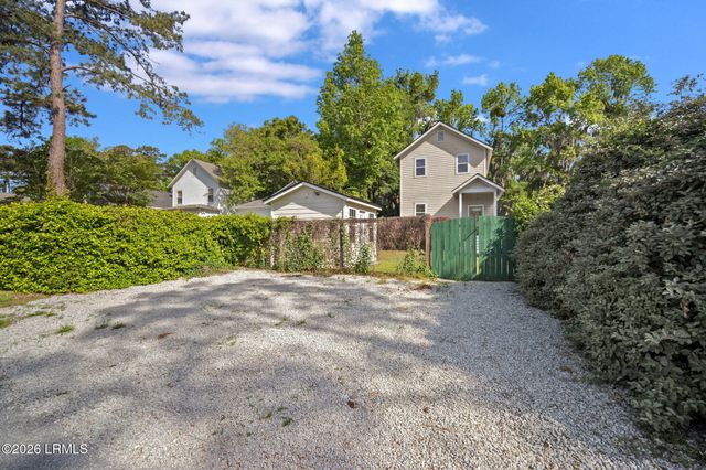 2688 Broad Street, Beaufort, SC 29902