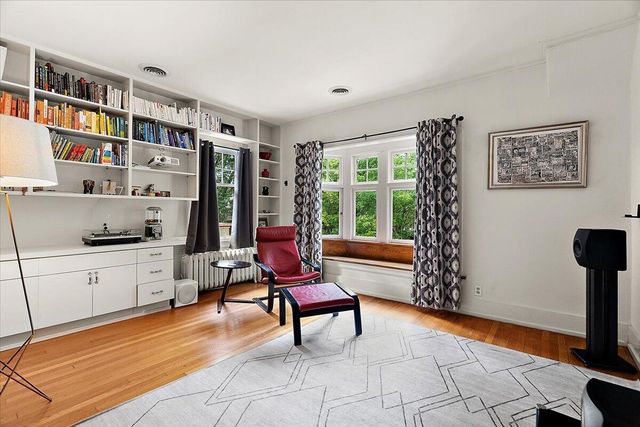 316 Morris Avenue SE, Grand Rapids, MI 49503