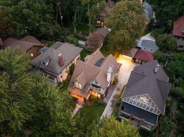 316 Morris Avenue SE, Grand Rapids, MI 49503