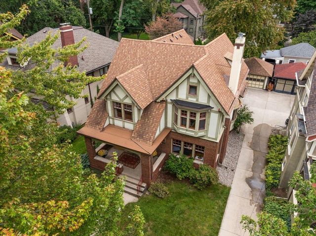 316 Morris Avenue SE, Grand Rapids, MI 49503