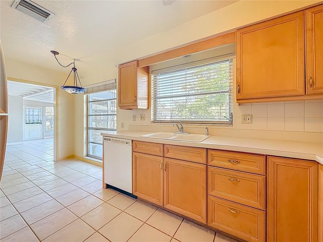 2028 IMPERIAL WAY, Clearwater, FL 33764