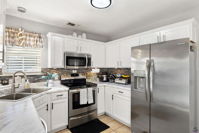360 Amanda Drive, Gray, GA 31032