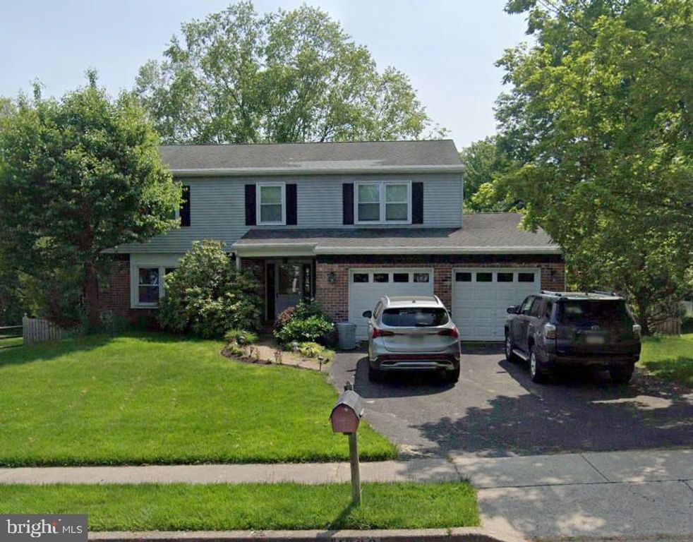 1806 GAIT CIR, Warrington, PA 18976