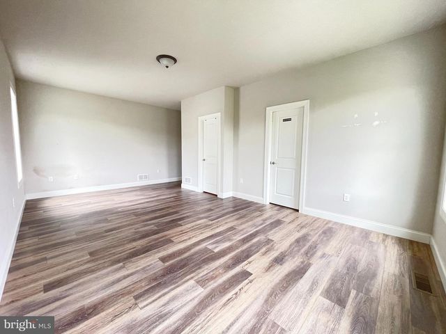 106 TREE TOP LN, Middletown, PA 17057