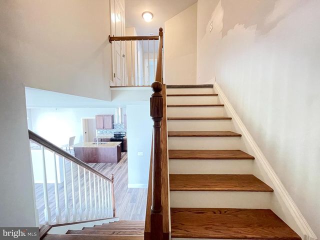 106 TREE TOP LN, Middletown, PA 17057