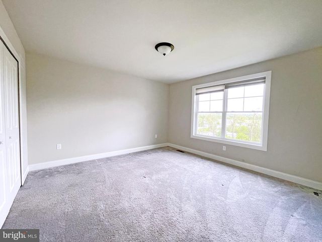 106 TREE TOP LN, Middletown, PA 17057