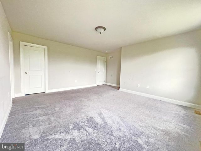 106 TREE TOP LN, Middletown, PA 17057