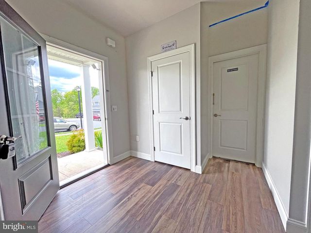 106 TREE TOP LN, Middletown, PA 17057