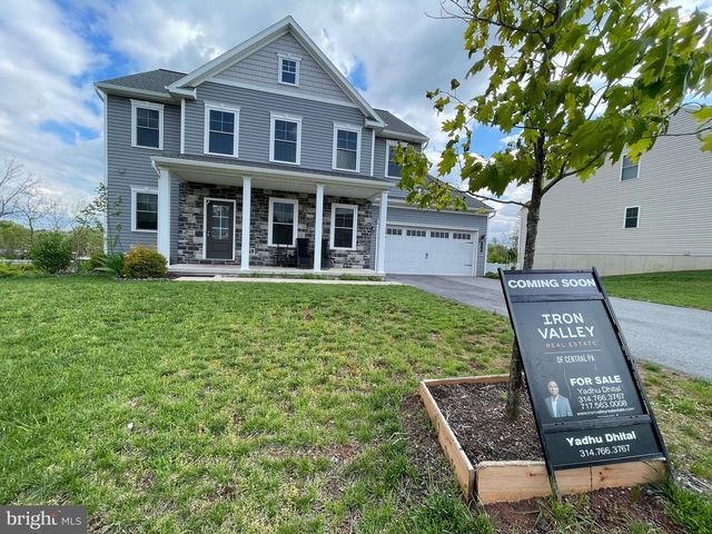 106 TREE TOP LN, Middletown, PA 17057