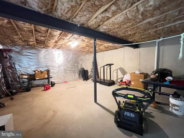 106 TREE TOP LN, Middletown, PA 17057