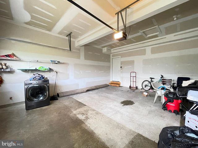 106 TREE TOP LN, Middletown, PA 17057
