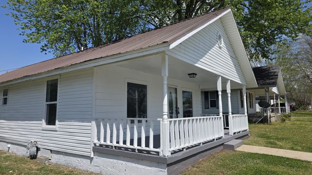 314 Deller St, W, Lawrenceburg, TN 38464
