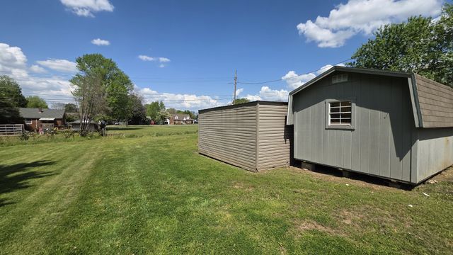 314 Deller St, W, Lawrenceburg, TN 38464