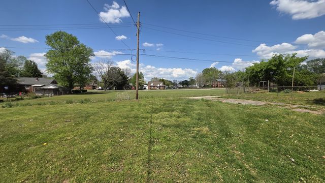 314 Deller St, W, Lawrenceburg, TN 38464
